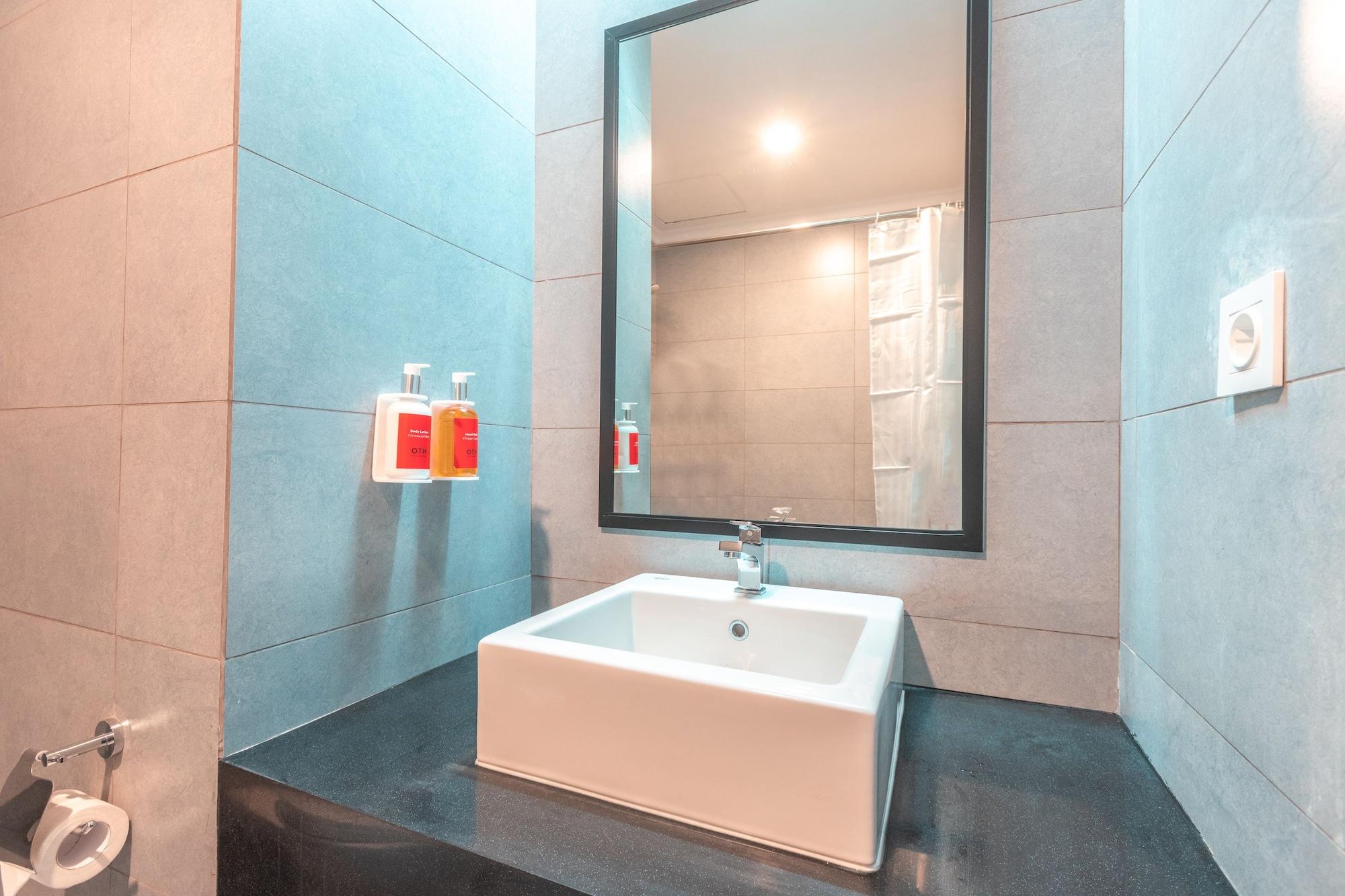 Super Oyo Townhouse 2 Hotel Gunung Sahari Jakarta Exterior photo