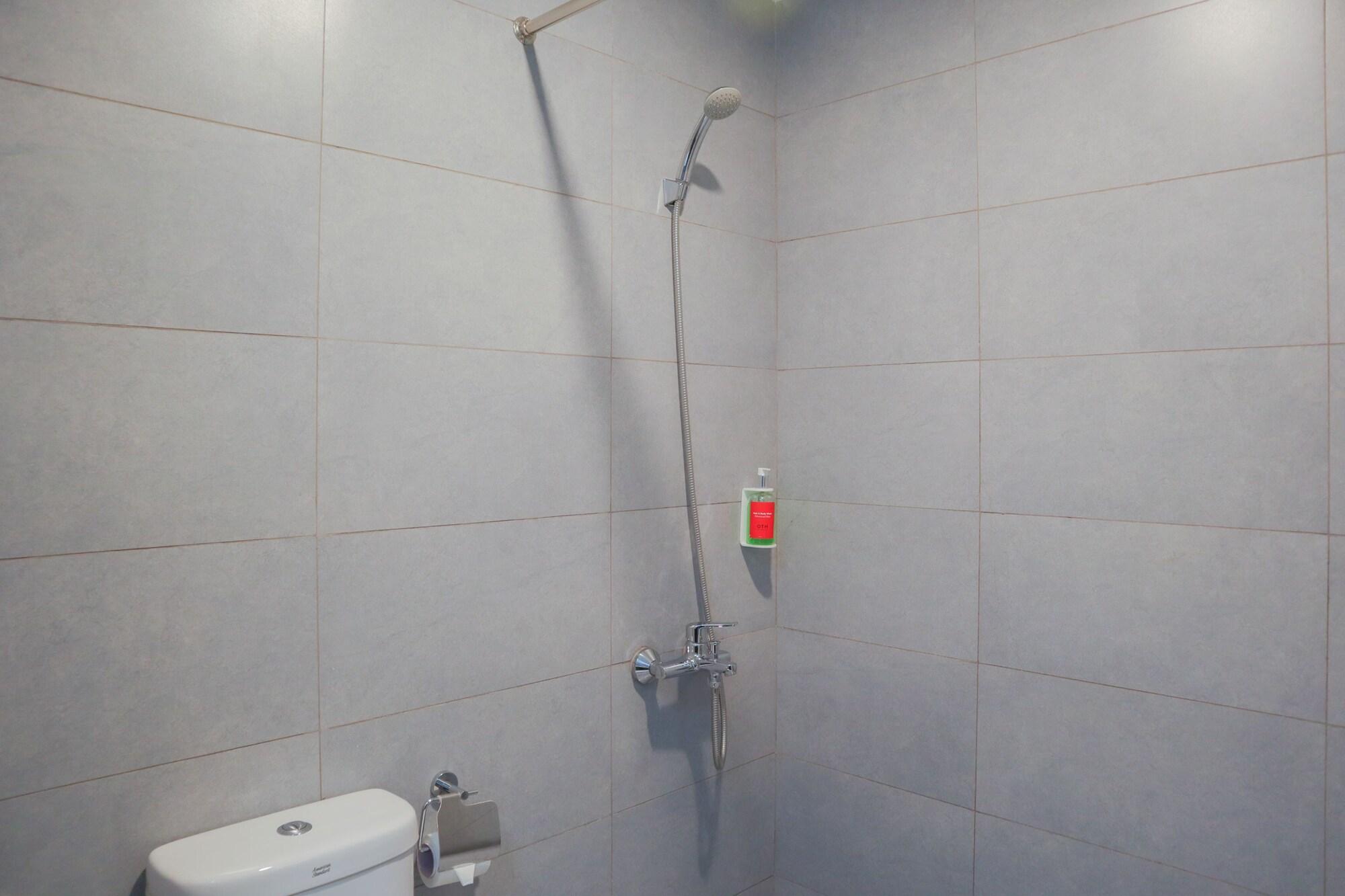 Super Oyo Townhouse 2 Hotel Gunung Sahari Jakarta Exterior photo
